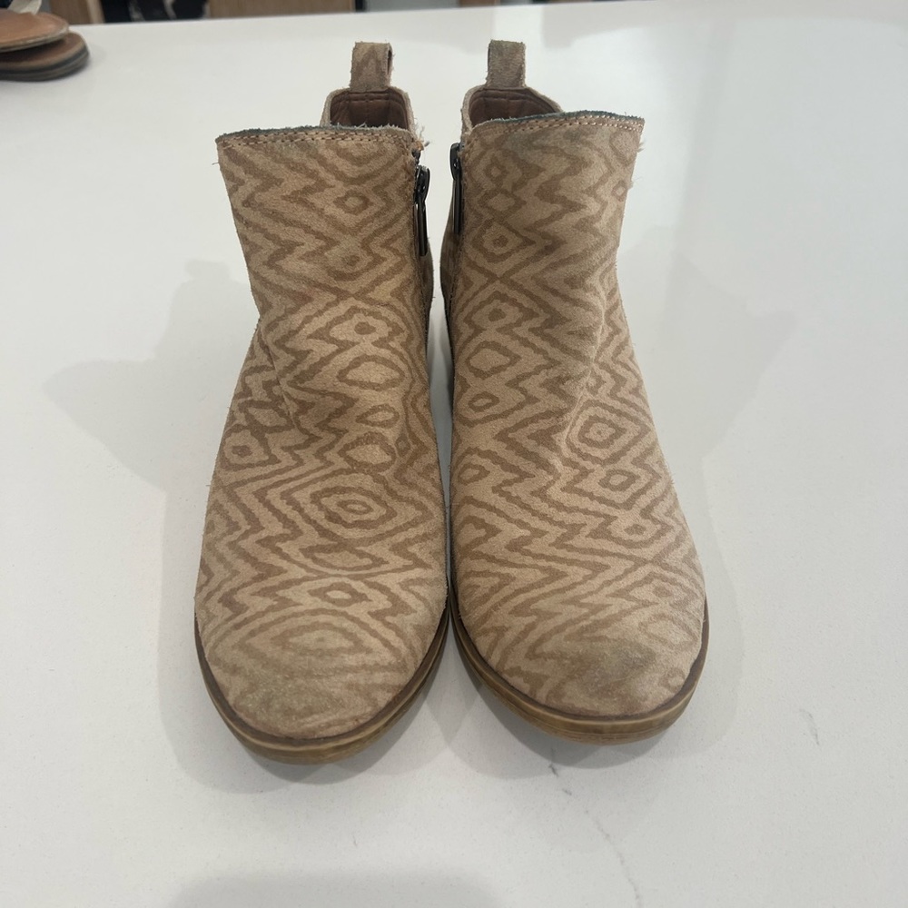 Lucky brand boots